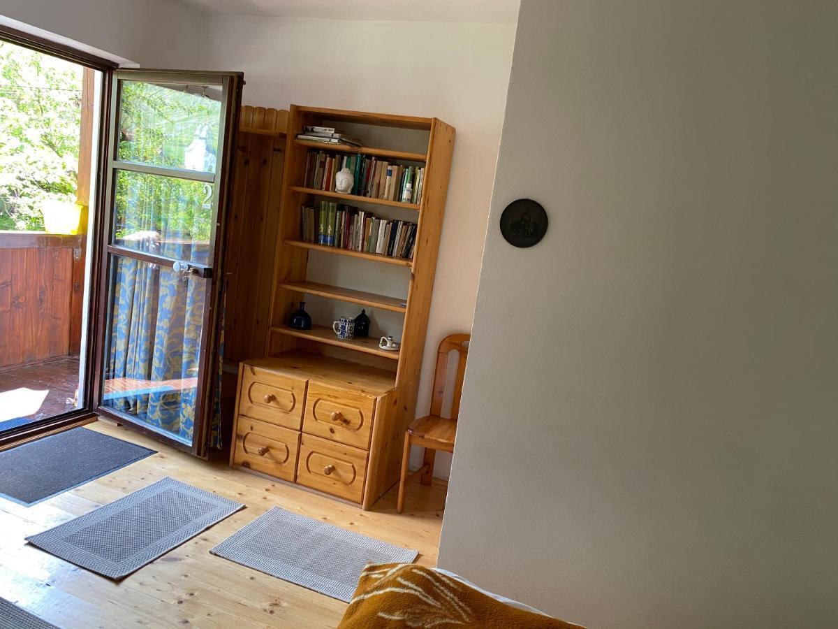 Sziklakert - Életöröm Vendégház Rimetea Exterior foto